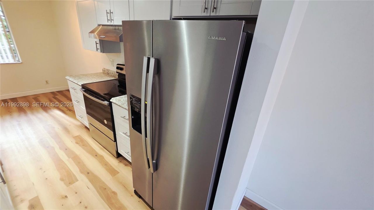 650 Tennis Club Dr, Unit 308, Fort Lauderdale, FL 33311 Photo