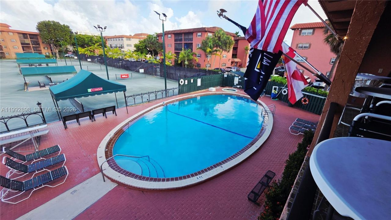 650 Tennis Club Dr, Unit 308, Fort Lauderdale, FL 33311 Photo