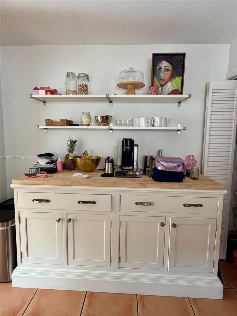 10380 NW 46th St , Doral, FL 33178 Photo