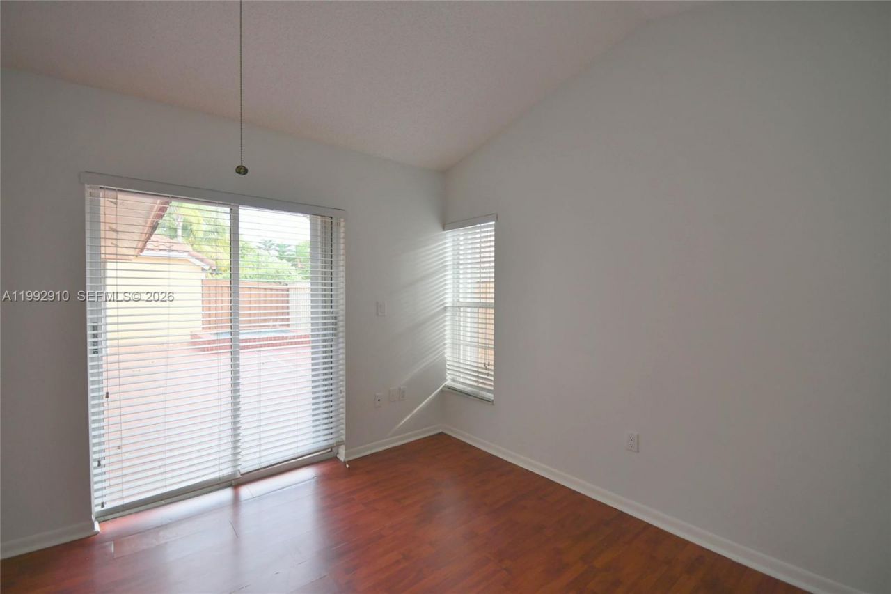 10380 NW 46th St , Doral, FL 33178 Photo