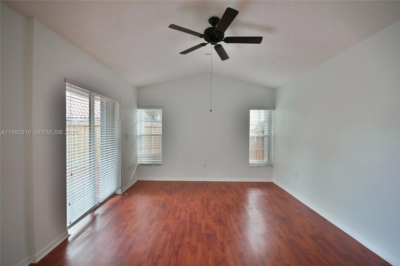 10380 NW 46th St , Doral, FL 33178 Photo