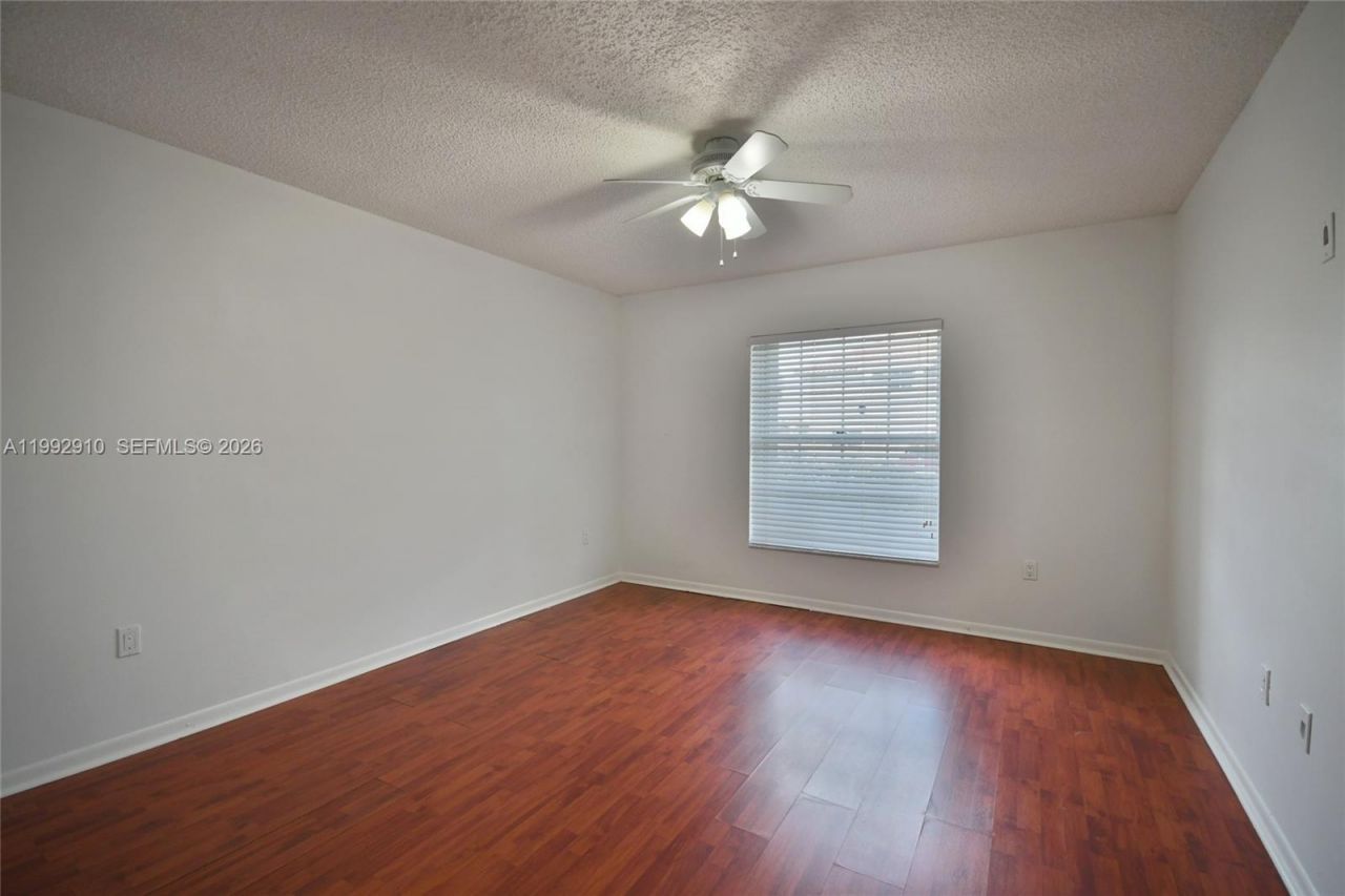 10380 NW 46th St , Doral, FL 33178 Photo