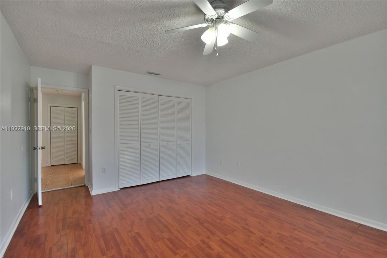 10380 NW 46th St , Doral, FL 33178 Photo