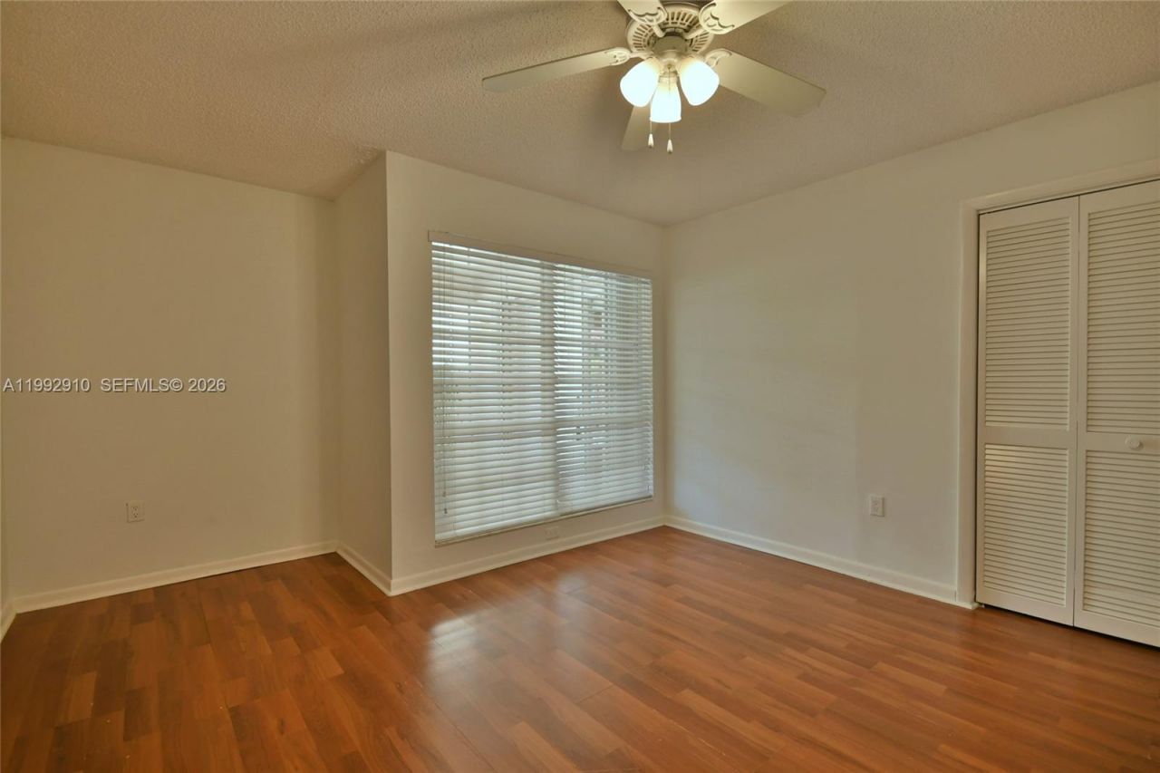 10380 NW 46th St , Doral, FL 33178 Photo