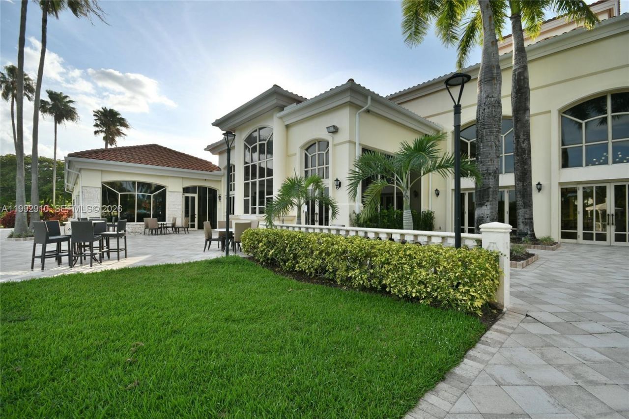 10380 NW 46th St , Doral, FL 33178 Photo