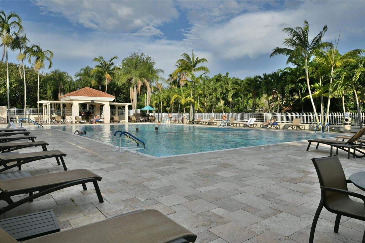 10380 NW 46th St , Doral, FL 33178 Photo