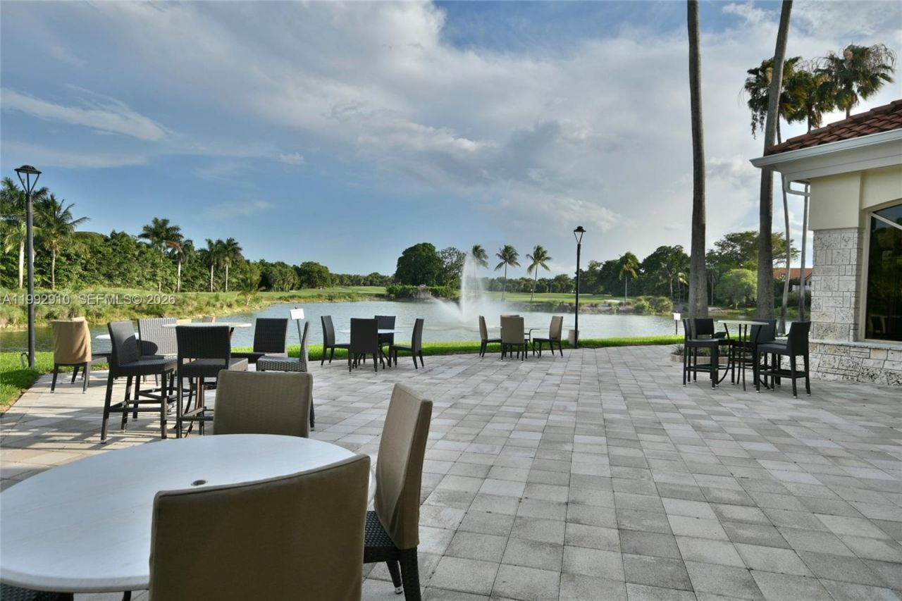 10380 NW 46th St , Doral, FL 33178 Photo