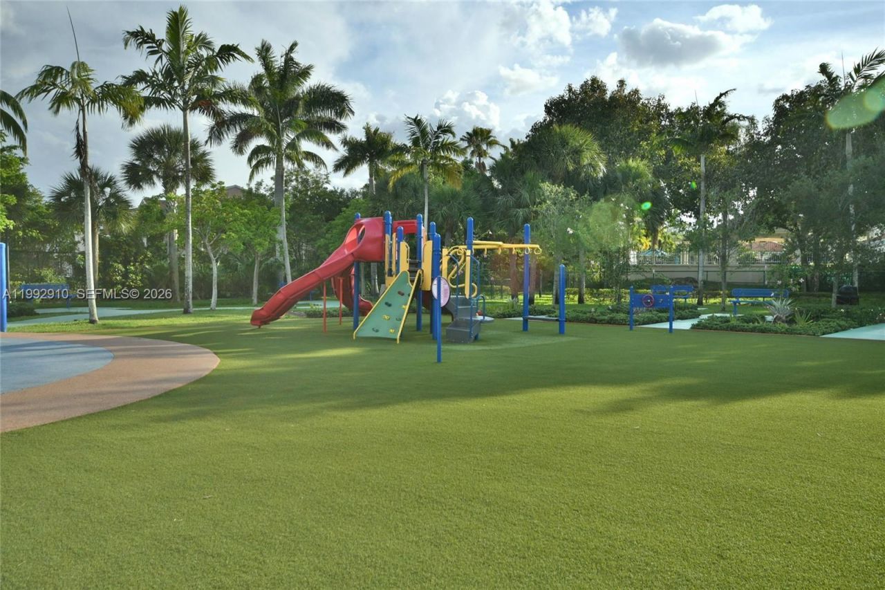 10380 NW 46th St , Doral, FL 33178 Photo