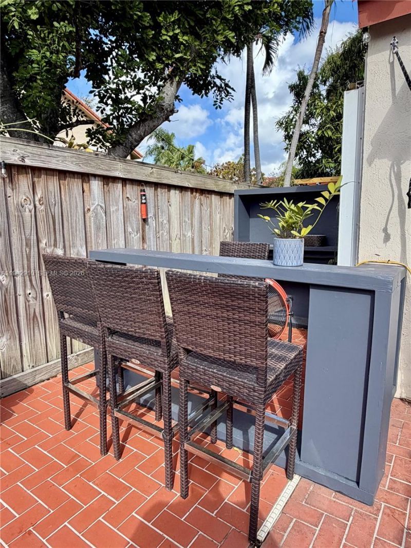 10380 NW 46th St , Doral, FL 33178 Photo