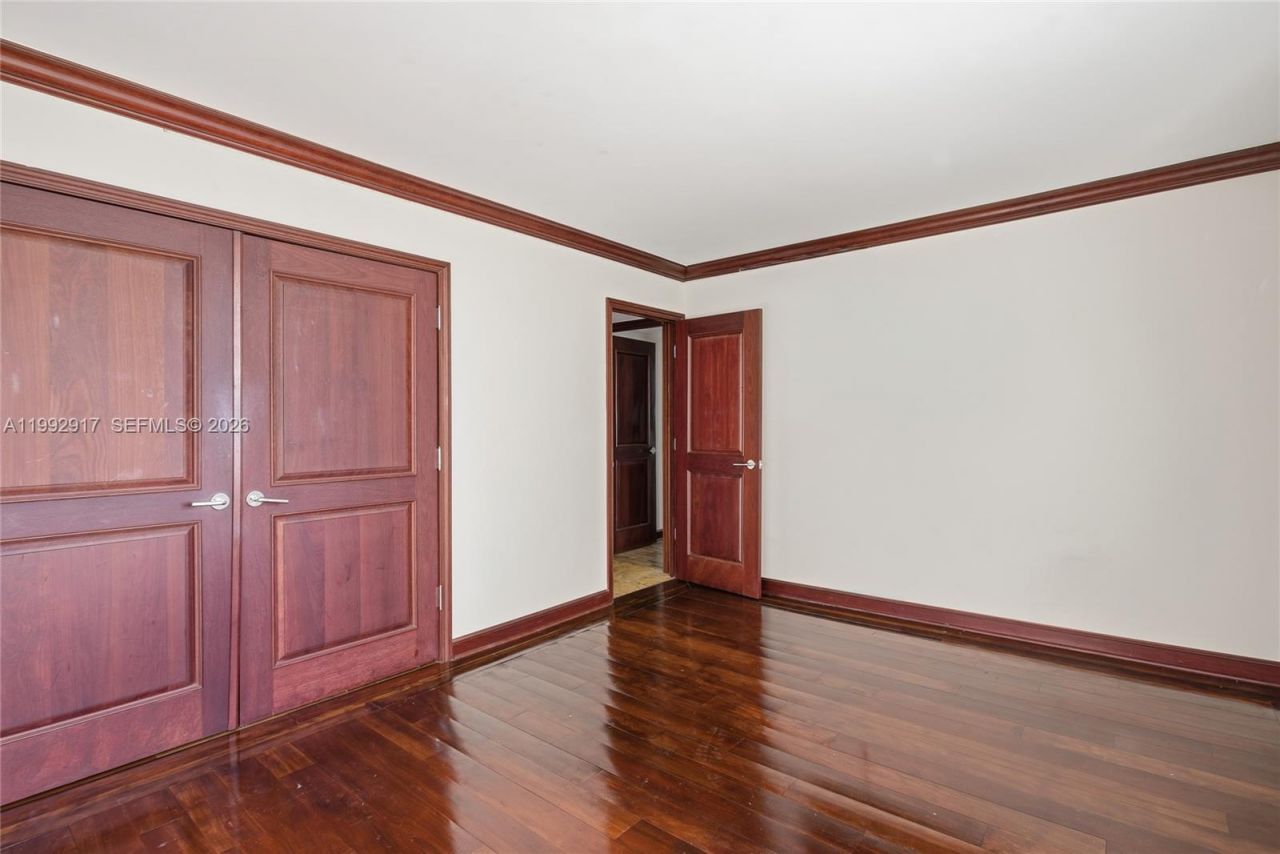 5555 Collins Ave, Unit 12N, Miami Beach, FL 33140 Photo
