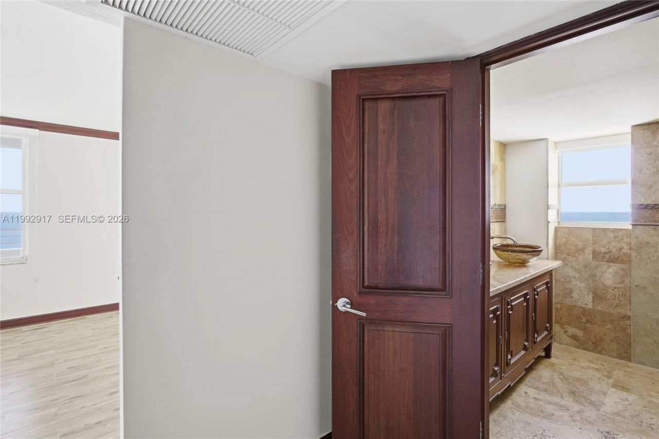 5555 Collins Ave, Unit 12N, Miami Beach, FL 33140 Photo