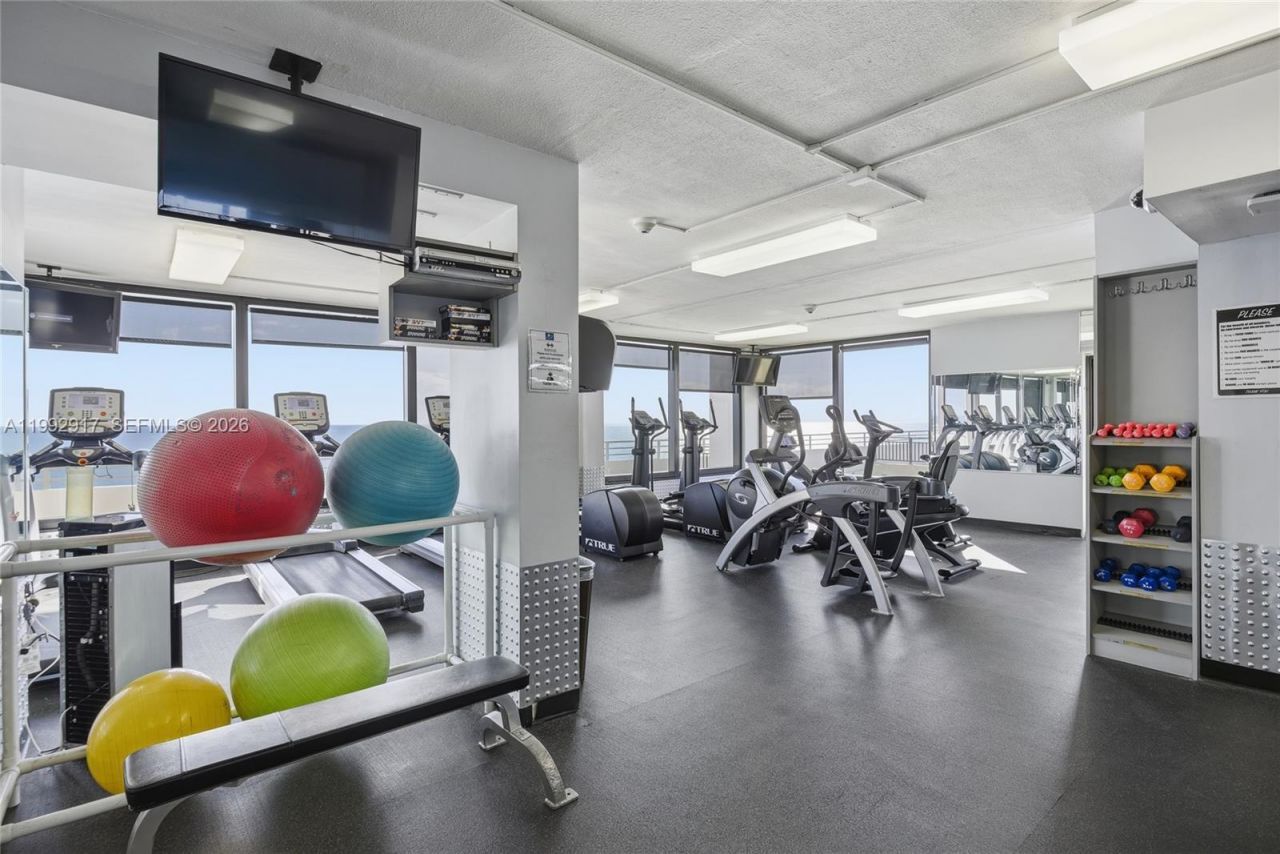 5555 Collins Ave, Unit 12N, Miami Beach, FL 33140 Photo