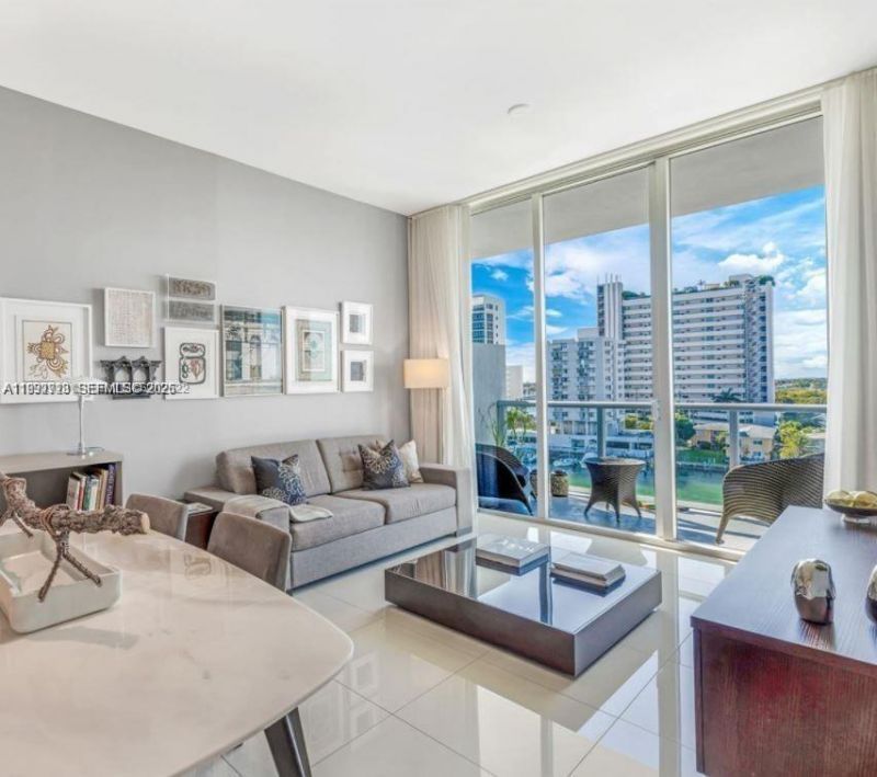 7930 East Dr, Unit 707, North Bay Village, FL 33141 Photo