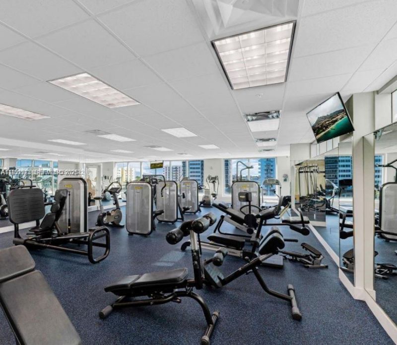 7930 East Dr, Unit 707, North Bay Village, FL 33141 Photo