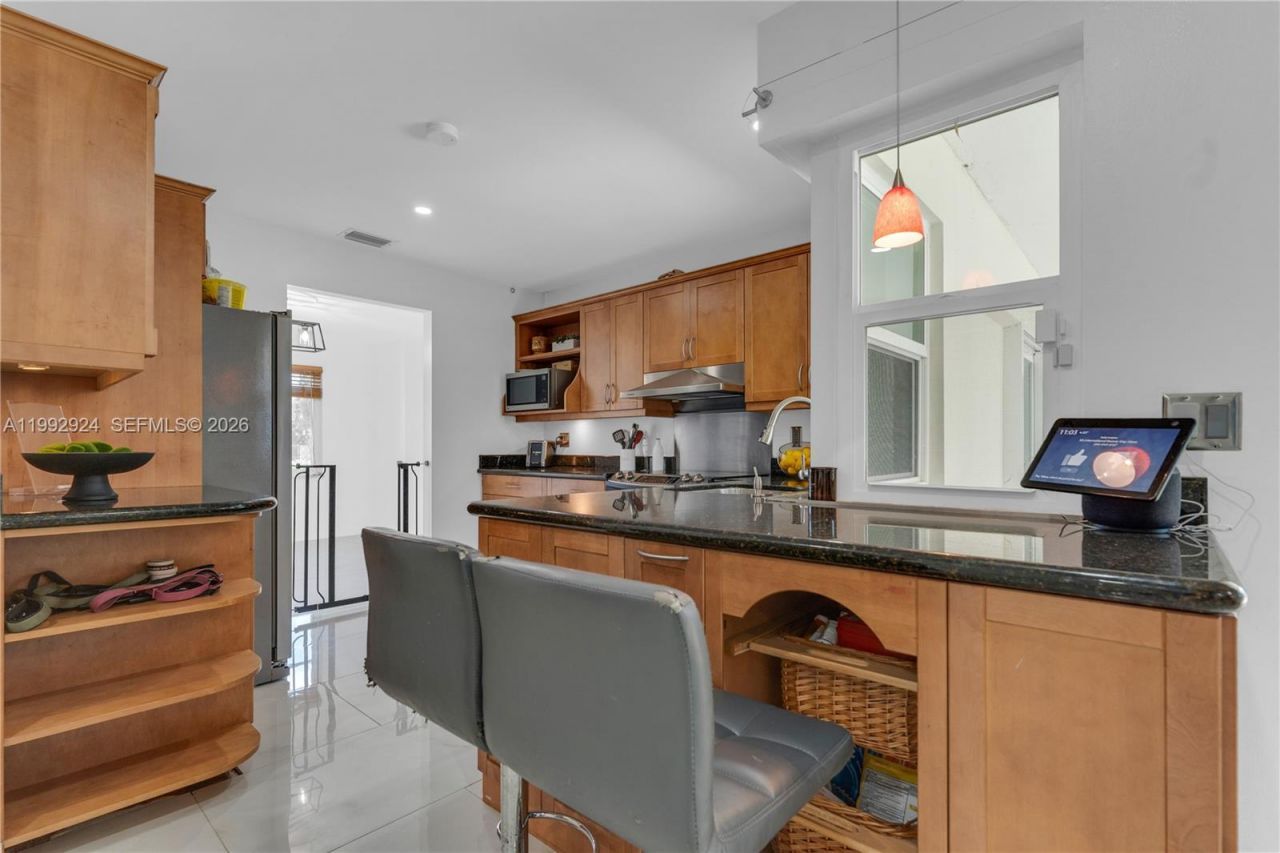 6924 NW 8th Ct , Margate, FL 33063 Photo