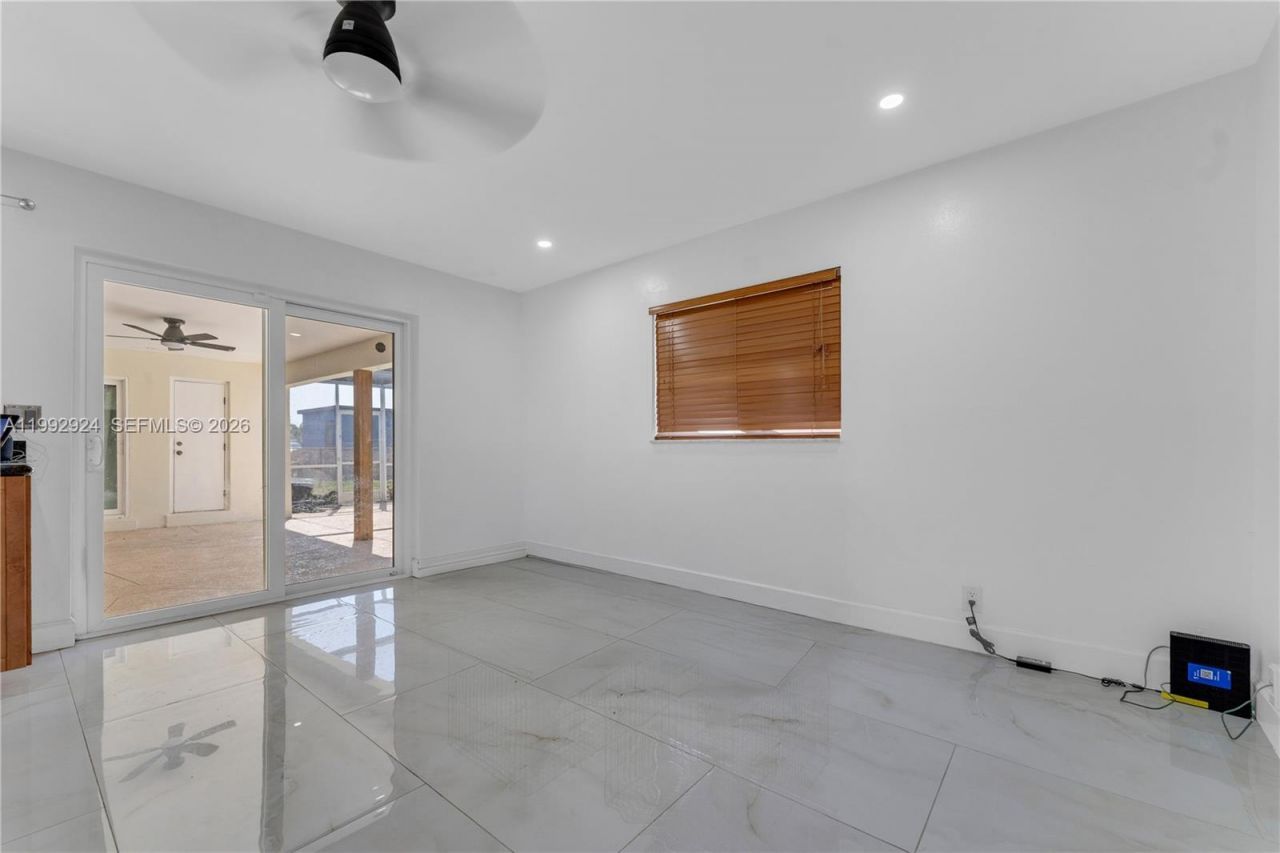 6924 NW 8th Ct, Margate, FL 33063 Photo