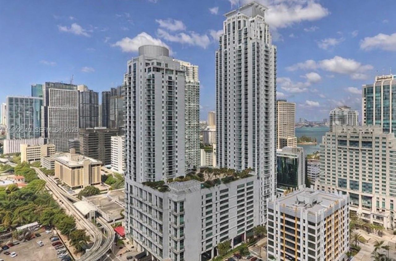 1050 Brickell Ave , Unit 2510, Miami, FL 33131 Photo