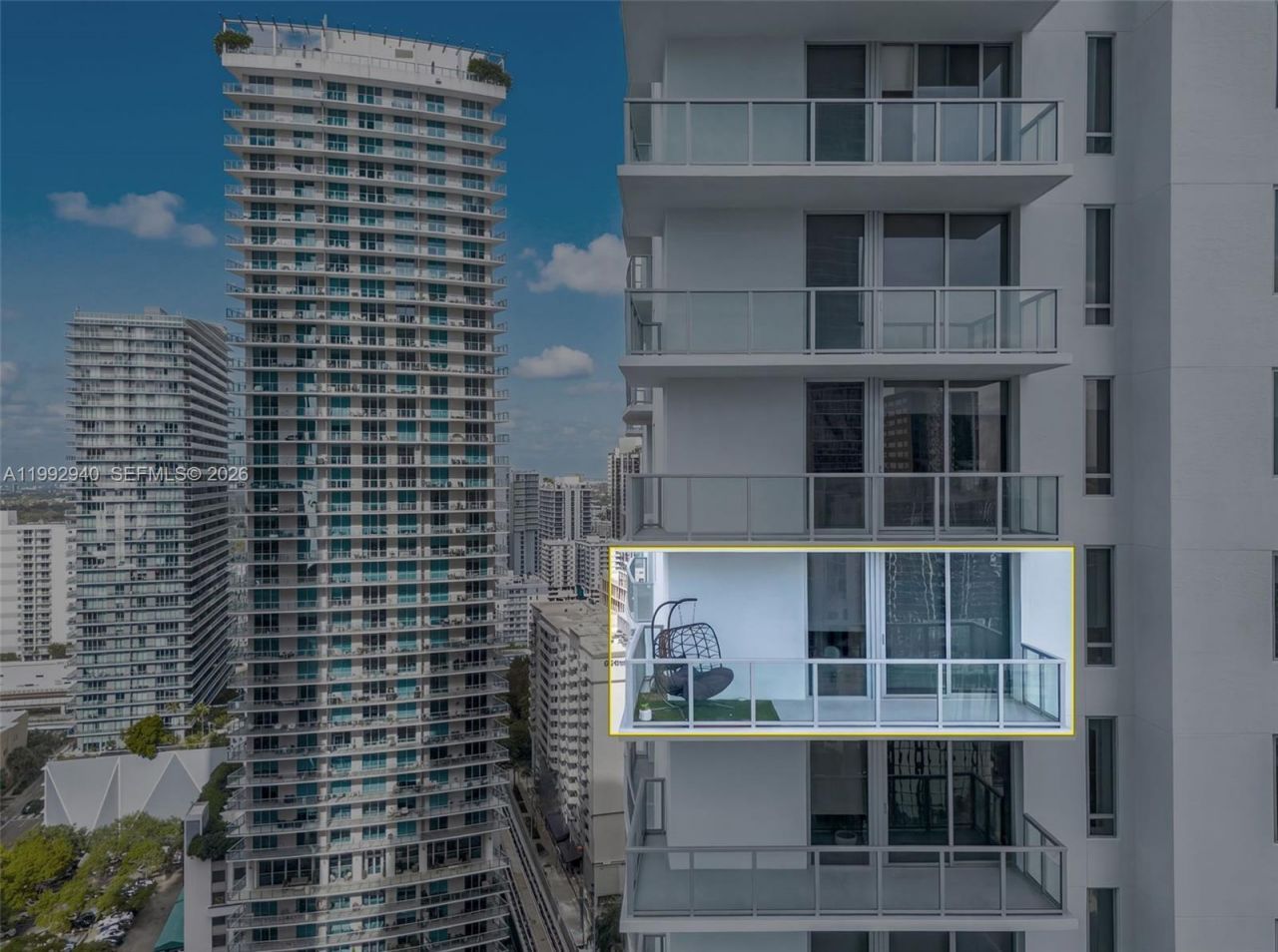 1050 Brickell Ave , Unit 2510, Miami, FL 33131 Photo