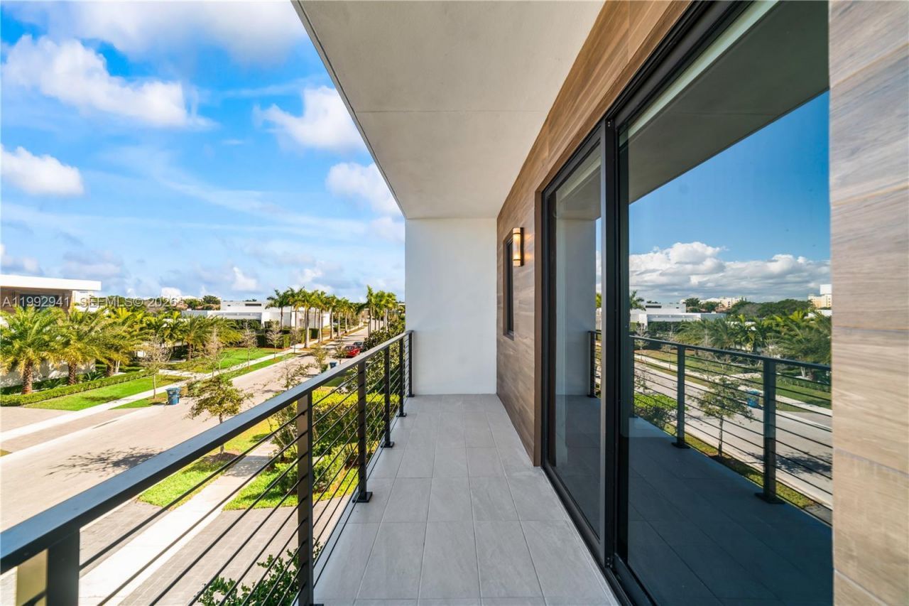 16680 N Botaniko Dr N, Unit 16680, Weston, FL 33326 Photo
