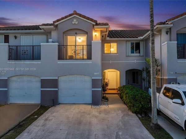 10210 SW 154th Pl , Unit 111-8, Miami, FL 33196