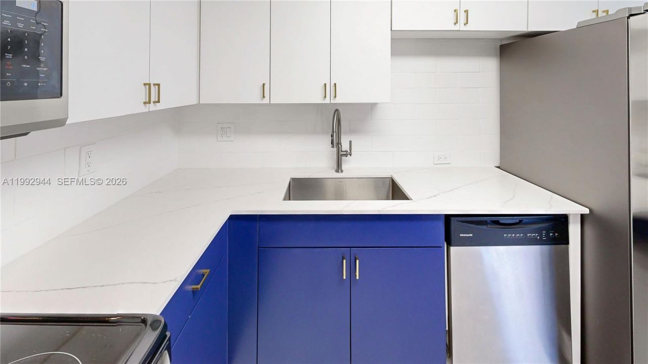 10210 SW 154th Pl, Unit 111-8, Miami, FL 33196 Photo