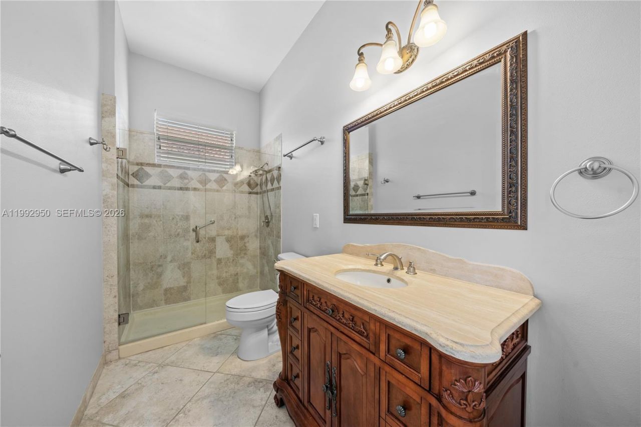 1154 NW 183rd Ter, Pembroke Pines, FL 33029 Photo