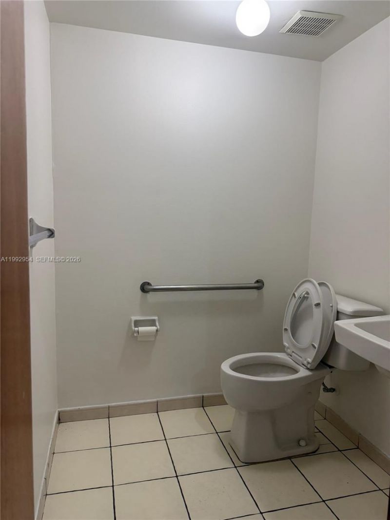 Please Call For Address, Medley, FL 33166 Photo