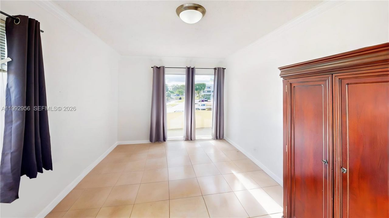 10765 SW 108th Ave , Unit 208, Miami, FL 33176 Photo