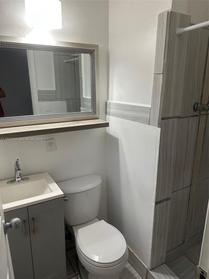 260 W 56th St , Hialeah, FL 33012 Photo