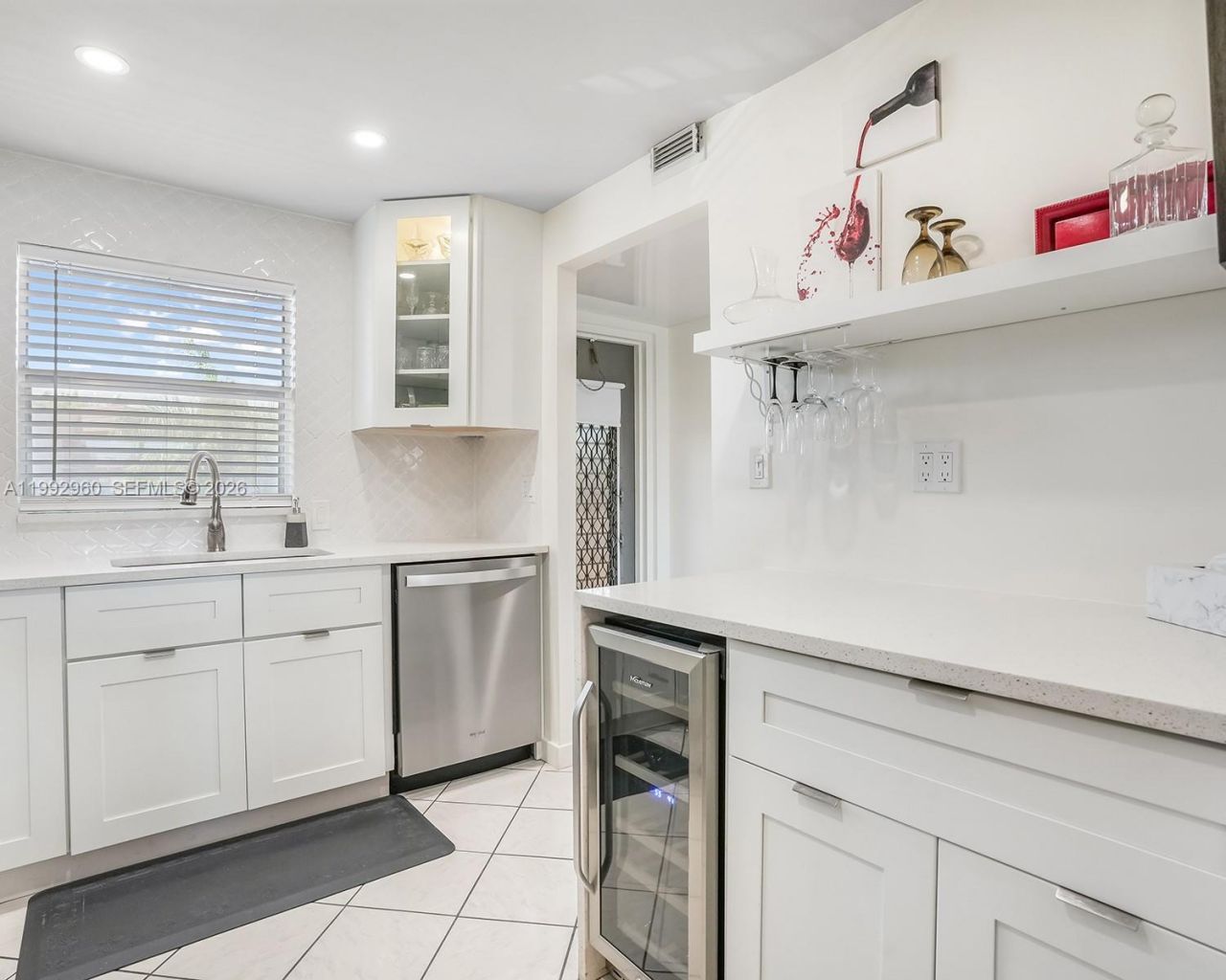 9580 Sunrise Lakes Blvd , Unit 205, Sunrise, FL 33322 Photo