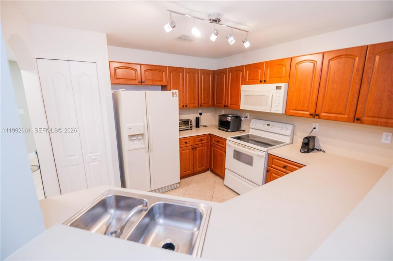 3153 SW 129th Ter, Miramar, FL 33027 Photo