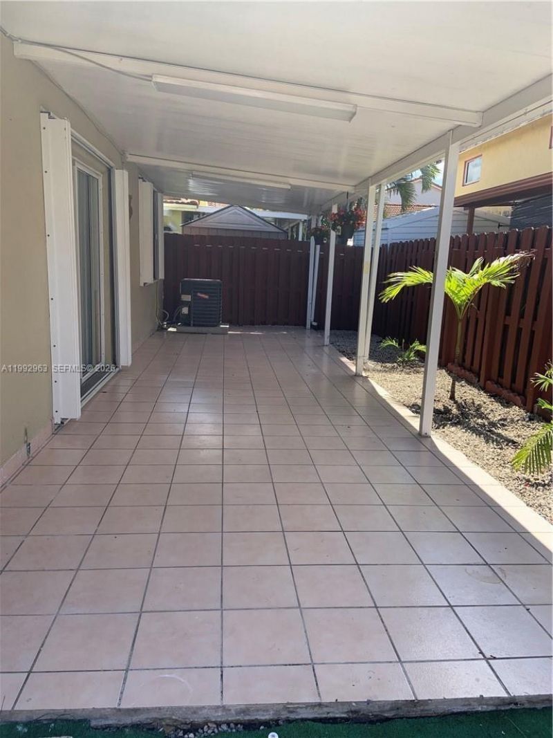 12352 NW 98th Ave , Hialeah Gardens, FL 33018 Photo