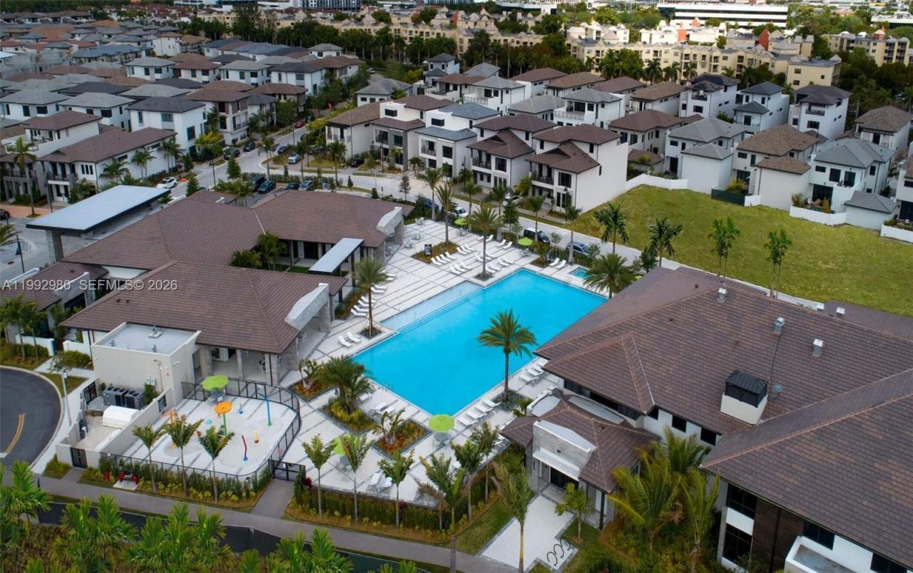 4700 NW 84th Ave , Unit 31, Doral, FL 33166 Photo