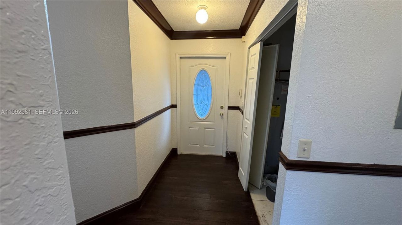 3211 NW 191st St , Miami Gardens, FL 33056 Photo