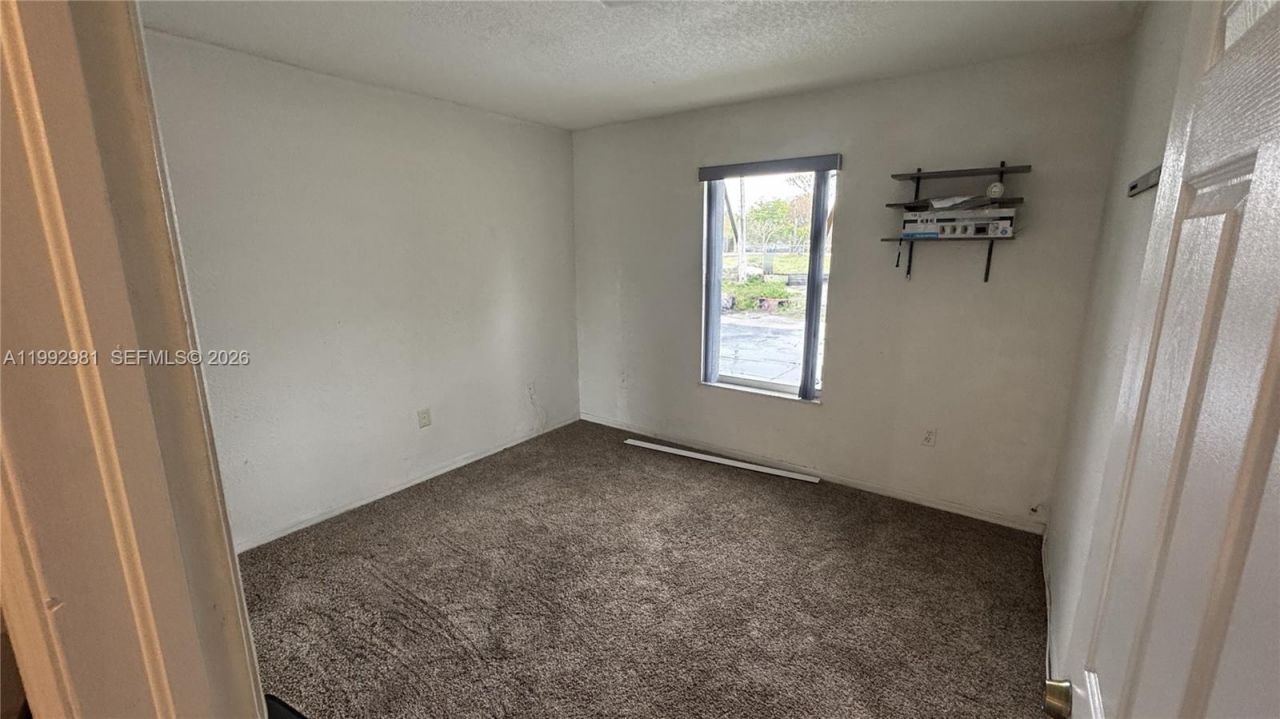 3211 NW 191st St , Miami Gardens, FL 33056 Photo