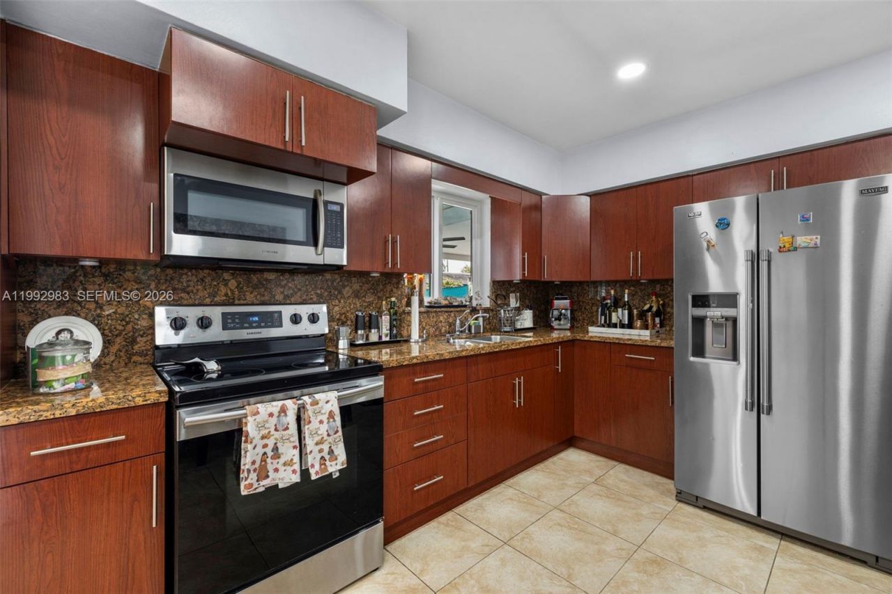 8631 SW 16th Ter , Miami, FL 33155 Photo