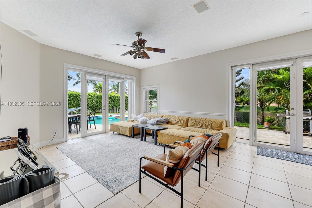 16418 NW 14th St , Pembroke Pines, FL 33028 Photo