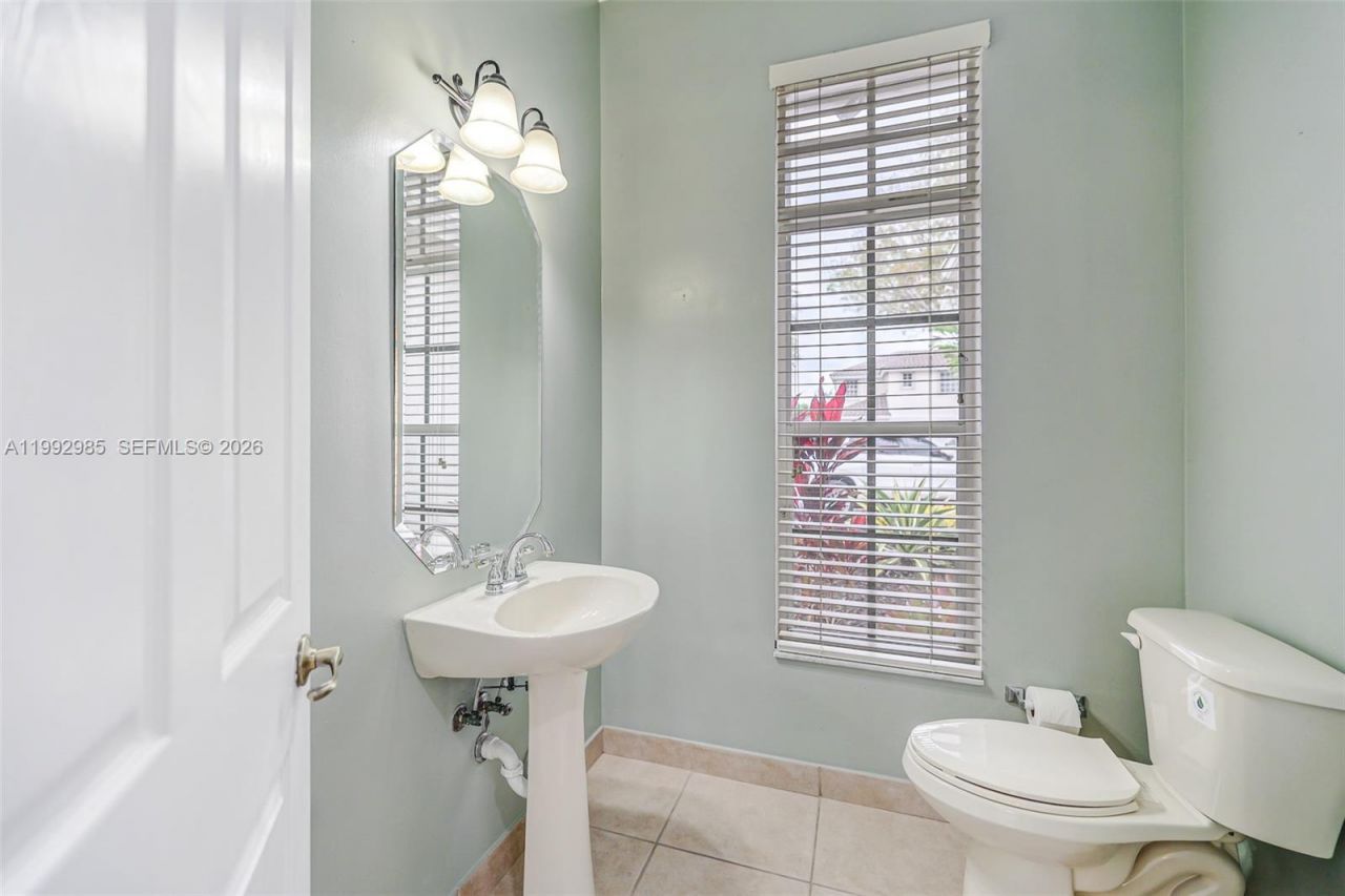 16418 NW 14th St, Pembroke Pines, FL 33028 Photo