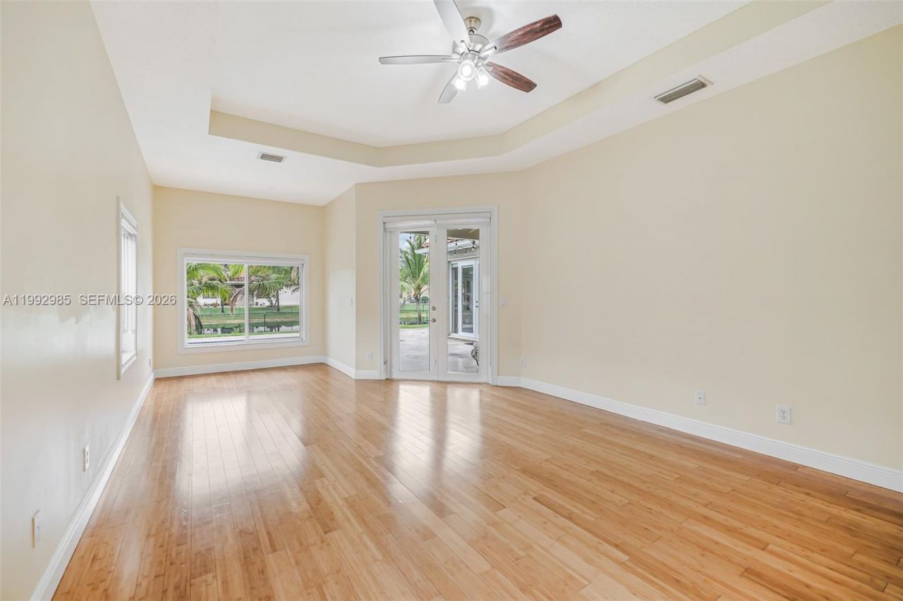 16418 NW 14th St, Pembroke Pines, FL 33028 Photo