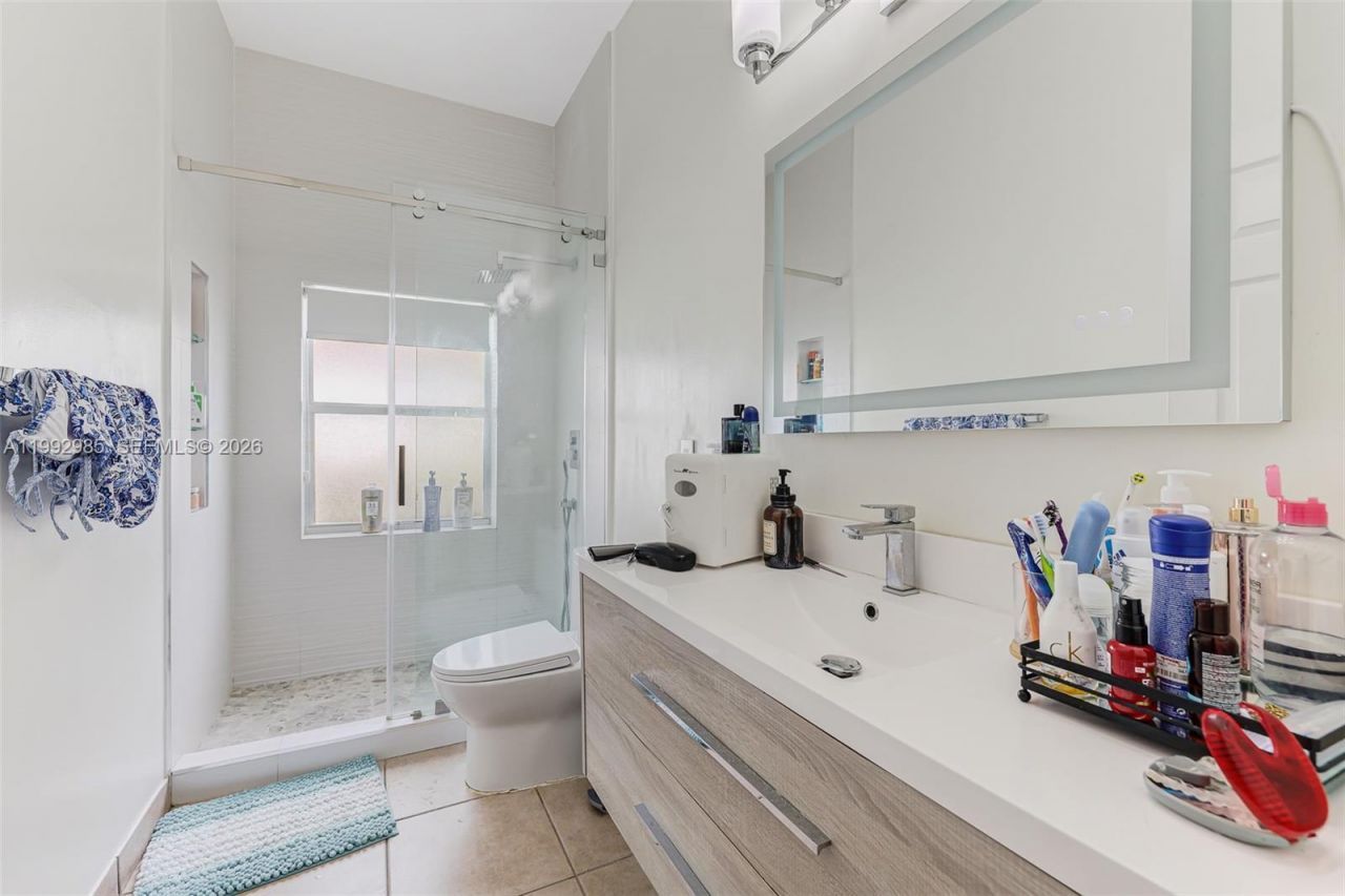 16418 NW 14th St , Pembroke Pines, FL 33028 Photo