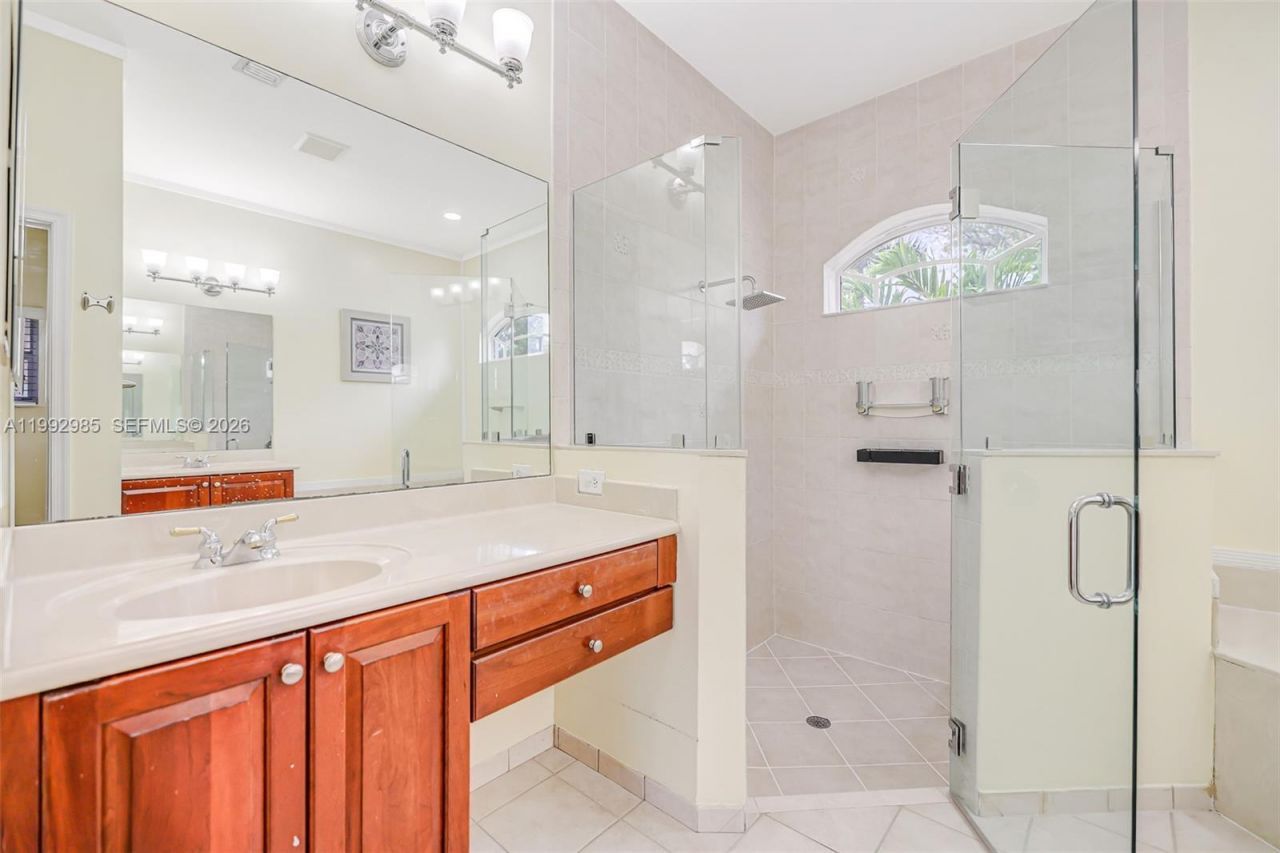 16418 NW 14th St, Pembroke Pines, FL 33028 Photo