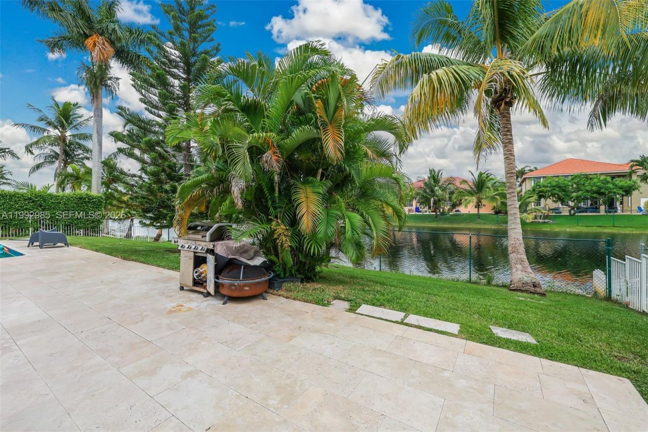 16418 NW 14th St , Pembroke Pines, FL 33028 Photo