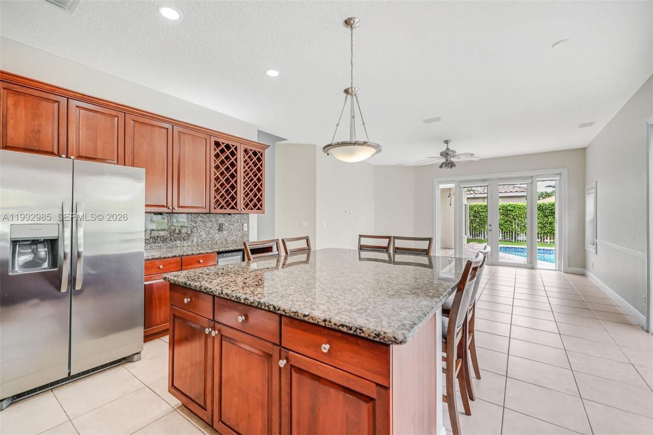 16418 NW 14th St, Pembroke Pines, FL 33028 Photo