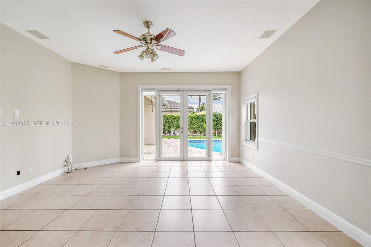 16418 NW 14th St, Pembroke Pines, FL 33028 Photo