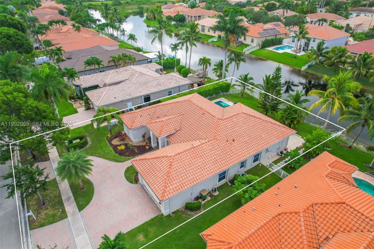 16418 NW 14th St , Pembroke Pines, FL 33028 Photo