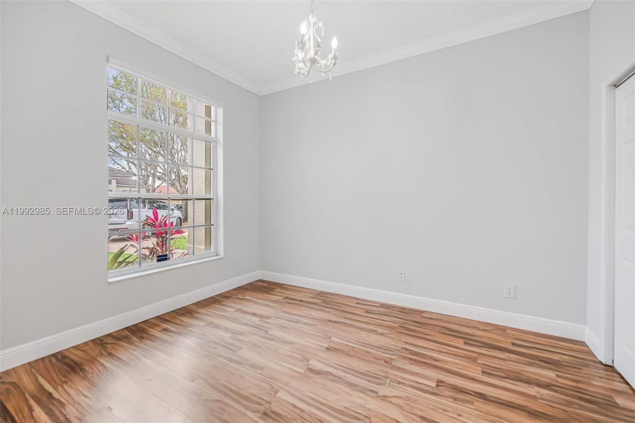 16418 NW 14th St, Pembroke Pines, FL 33028 Photo