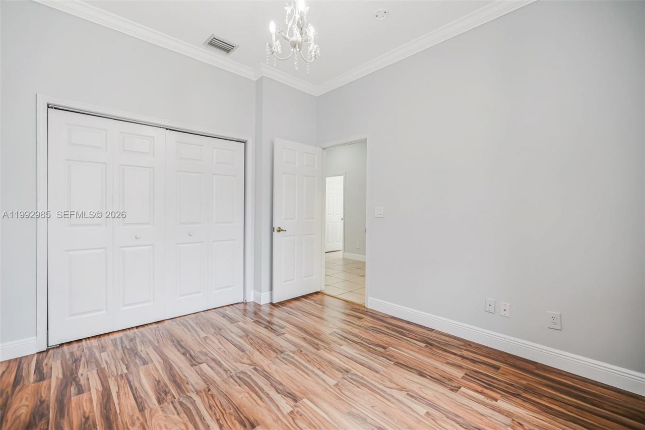 16418 NW 14th St, Pembroke Pines, FL 33028 Photo