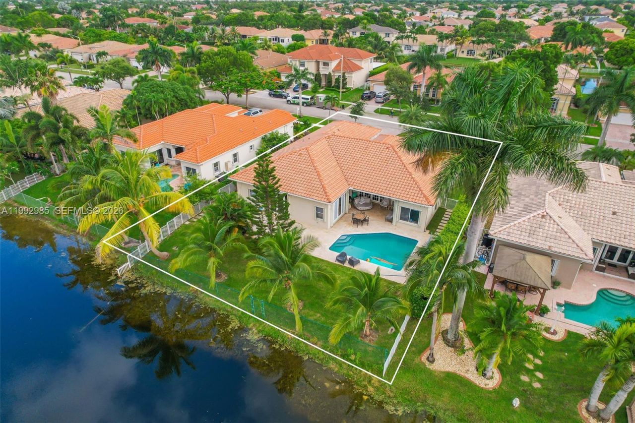 16418 NW 14th St , Pembroke Pines, FL 33028 Photo