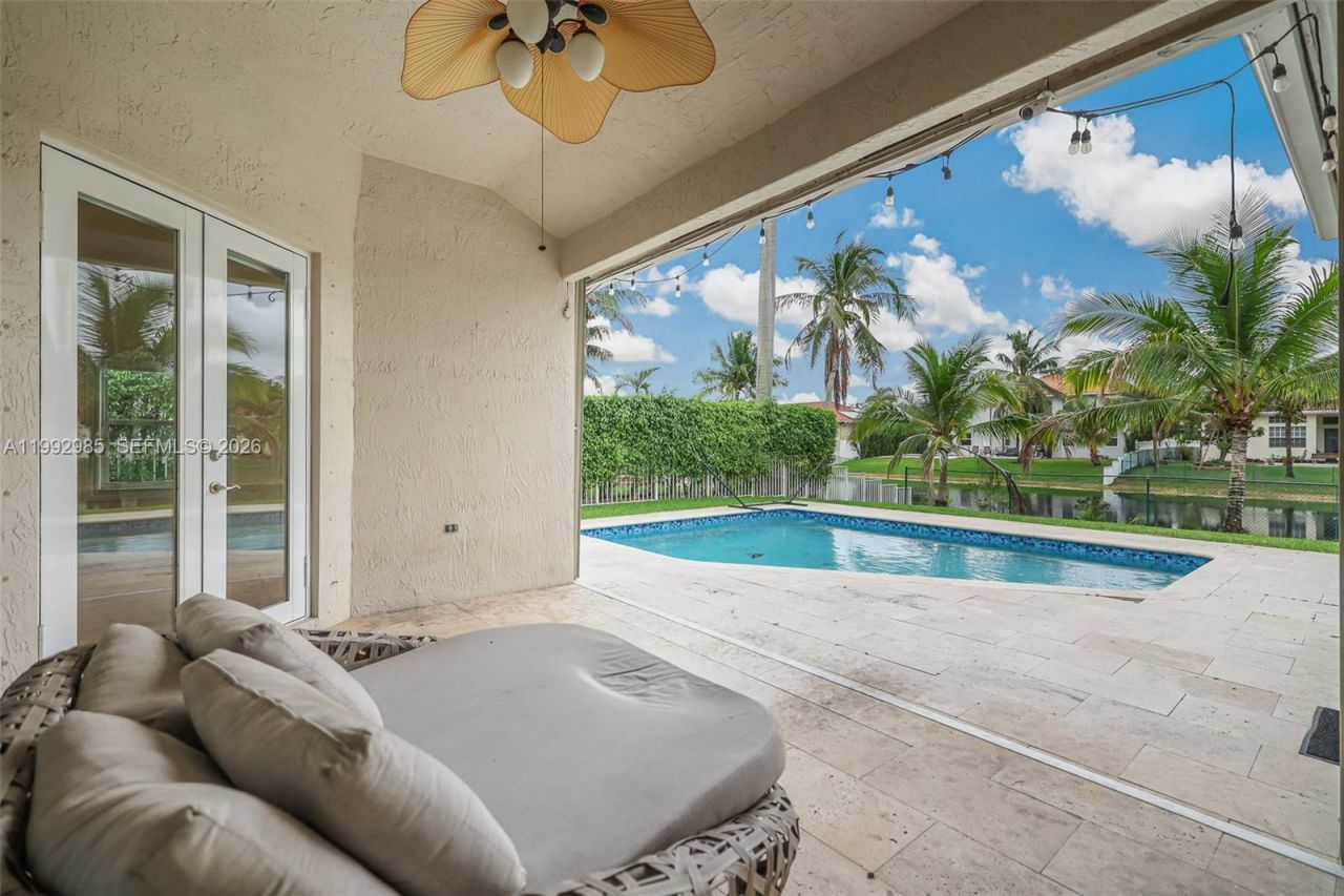 16418 NW 14th St, Pembroke Pines, FL 33028 Photo