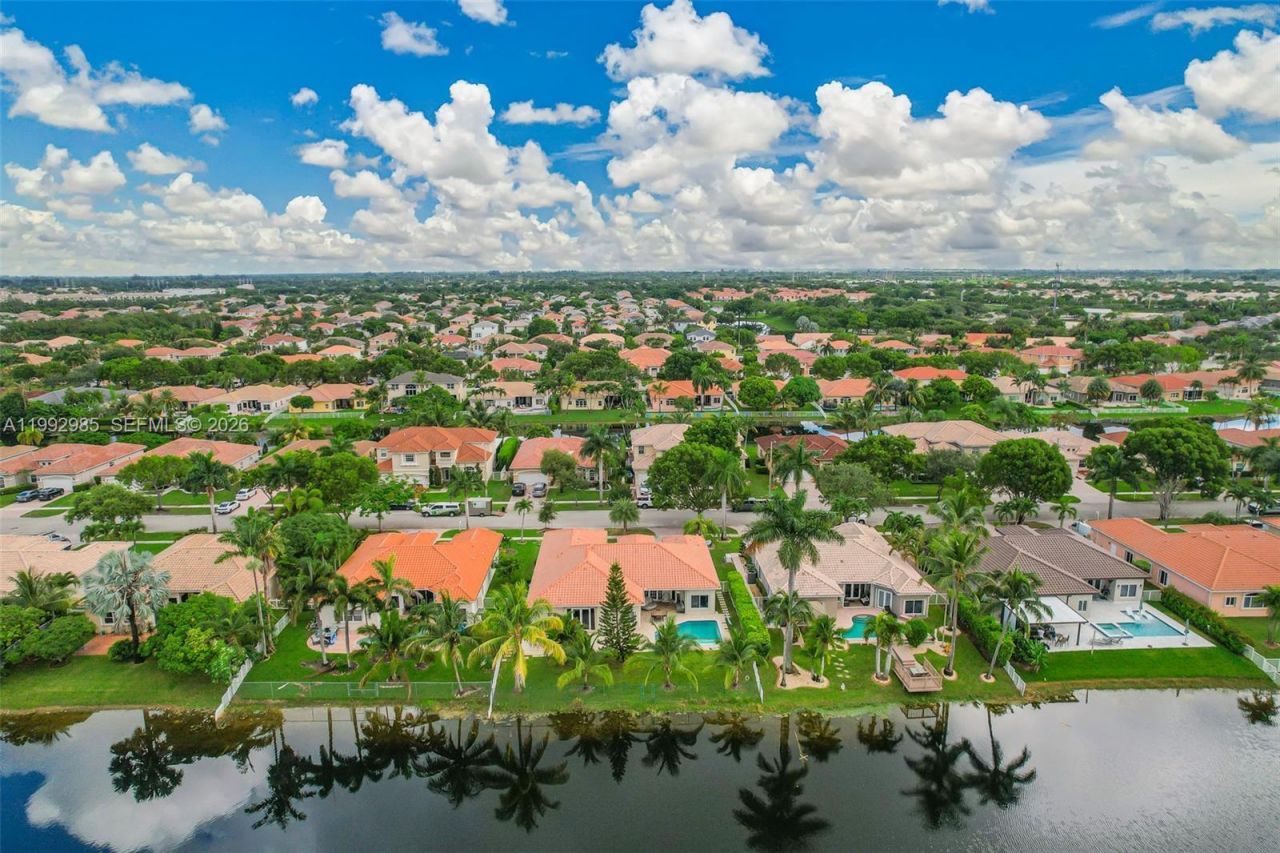 16418 NW 14th St , Pembroke Pines, FL 33028 Photo